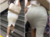 《ベテランOLの突き出す着衣尻》 No.1109【張り裂けそうなピチピチ感と透け透け感の極薄生地なスカート姿】