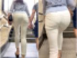 《Part3・背徳感で燃える！！》 No.1199【世の中は金なのか！？羨ましほど美人な奥様が見せるパンティー丸見え白パンツ】