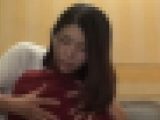 美乳の27歳飲食店店員が初ハメ撮りで喘ぎまくって体を痙攣させる