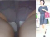 [★新作][★顔出し]パンチラ盗撮 OLさん 紫色パンツ超接近撮影したらナプキン付き