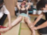 暴言を吐いても全力のくすぐり責めで悶絶しちゃう生意気娘