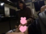 現役大学生初めての手コキでザーメン大量発射に大興奮！