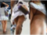 【期待外れだと思ってスカート内を撮ったら過激なTバックだった件】