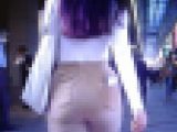 長身でスタイル抜群ダイナマイトボディの超絶美女がピタパン履いて鬼尻フリながら歩いてるよ