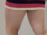 【タイトミニスカ】ニットワンピでエロいボディーラインを見せつけるギャル1