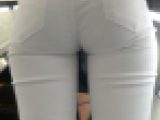 白尻スタイルな美人OL