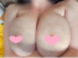 Kカップ爆乳OLちゃんのデカパイが激揺れ♥チュパチュパ音鳴らして乳首吸いエチエチ！！
