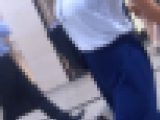 くびれ巨乳OLの横乳に接近！