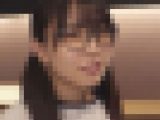 【巨乳3P】メガネを外しデカおっぱいを揉みまくられ授乳手コキをし3Pに挑む地味っ娘‼