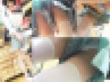白ニーソ美●女がばがばキュロット間から白ぱんつモロ見え盗撮