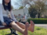 【完全裸足】第27弾！春の公園を裸足で歩く制服女子 part3