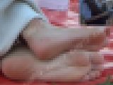 【フルHD動画】ピクニック女子のつま先と足の裏