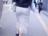超ハイスペック美人お姉さんが極薄タイトスカート履いて美巨尻密着させて歩いてるよ