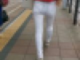 白スキニーGALを追跡