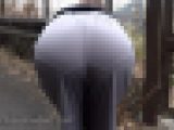 透けパンツ野外露出散歩　ズボンから下着が見えるf812