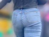 ムニュンとしたジューシーな巨尻！若い女ならではの張りのある肉厚な出っ尻とパンティラインで男を悩殺！ 下品なスキニーデニム 小娘編