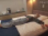 こちょこちょ族　グラドル級の同人モデルは金髪超敏感娘～サード～　すず　21歳　私服編