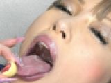 24個撮4K接写！キャンギャルのエロ過ぎるお菓子の食べ方