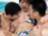 大人しそうな色白デカパイのビキニ女を集団で輪カン…水中セクハラ・喉マンオナホ化・串刺しカン・無断中出し【個撮】