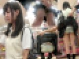 前代未聞！危険過ぎ前からめくり！美●女のくっきりスジPお披露目14連めくり42