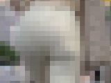 《今時珍しい！ここまでパッツパツに履きこなす白スキニーデニム》