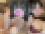メガネ人妻の顔面とおっぱいに大量射精