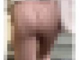《左右にとても揺れ過ぎ！Pライン透け透けの極薄生地のピンクパンツ》