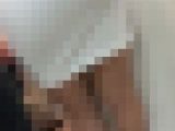 白いタイトスカートに肉感パンスト受付お姉さん