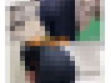 濃紺スキニーデニム尻のお姉さんにぶっかけ