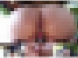 ぷりぷり34【超傑作】巨尻白肌パイパンちゃん！極小Tが食い込み過ぎズラシ直し！潤い注入で脱いでお外で透明保湿クリーム塗り！